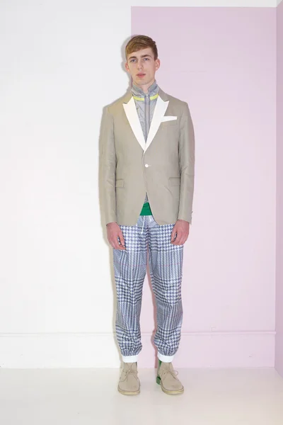 Look 13